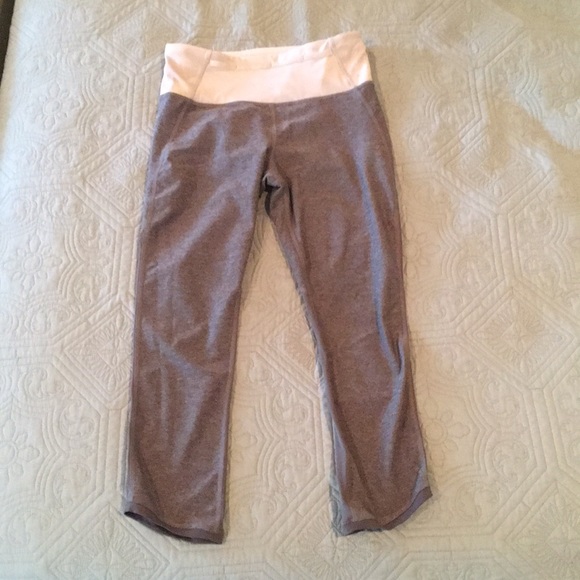 lululemon Heather Grey Crops - Picture 1 of 8